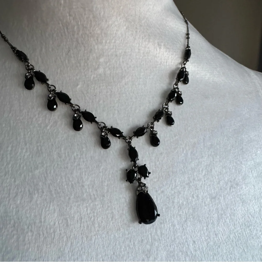 Black Teardrop Crystal Statement Necklace – Adjustable 16-18”